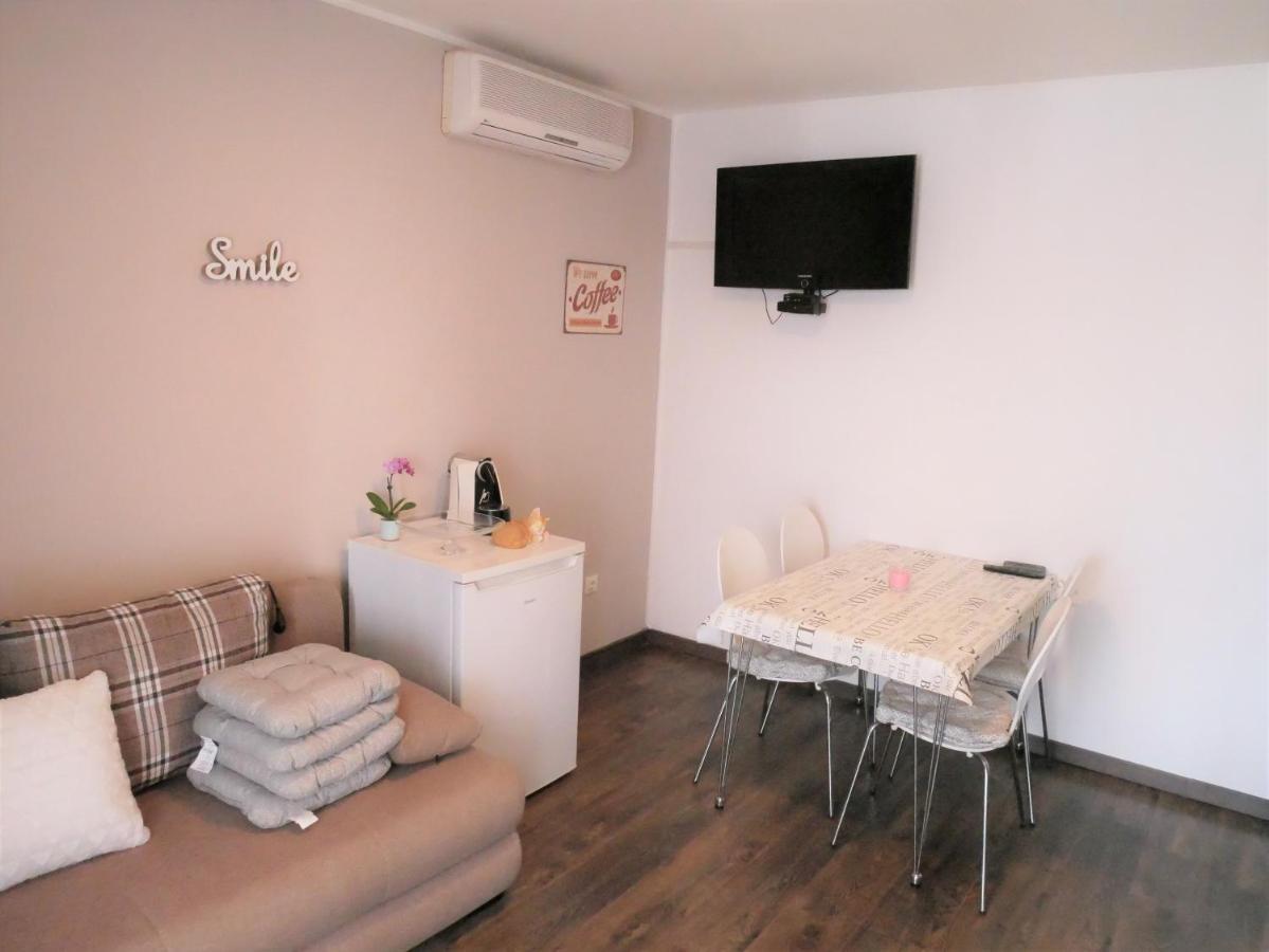 Apartments Kety Rovinj Extérieur photo